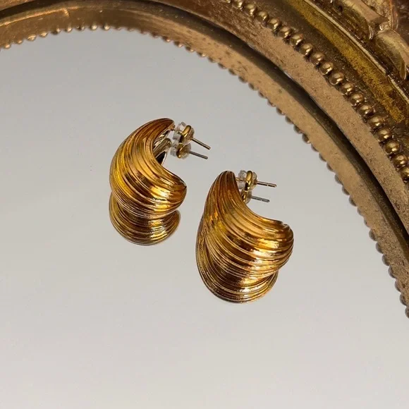 Gold and Silver Women's Earrings Set - Picture 8 of 8